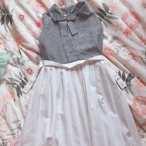 Adorable vintage schoolgirl dress 📚